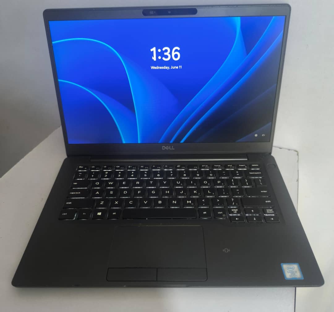 🇬🇧Dell 7300