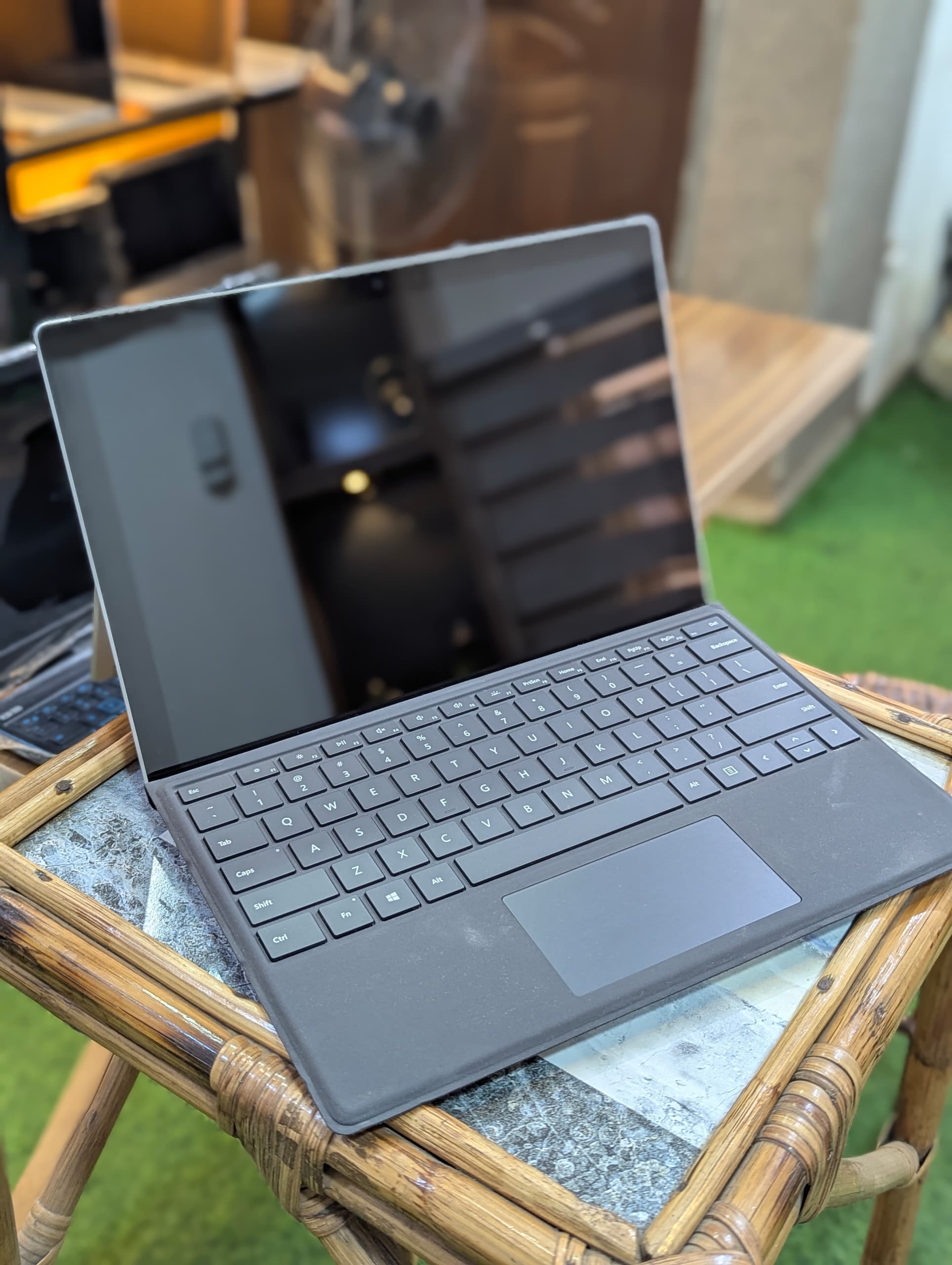 Laptop