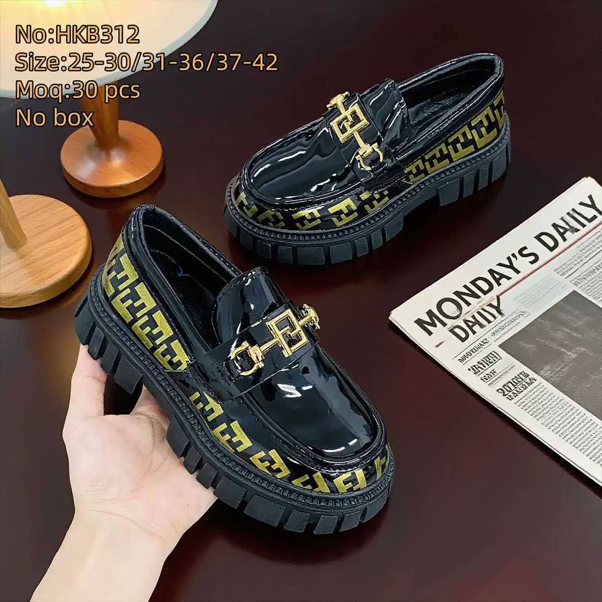 Checker shoe for boy